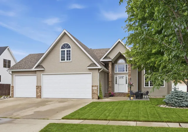 1st image of 1831 6th St E, West Fargo, ND 58078 | MLS# 7099074