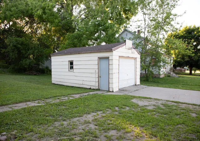 Homes for sale in Albert Lea, MN | 110 N 2nd Ave, Albert Lea, MN 56036 | MLS# 7099078