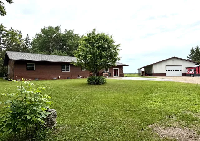 Homes for sale in Roseau, MN | 40439 230th St, Roseau, MN 56751 | MLS# 7099096