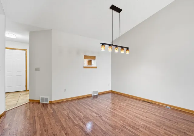 Photo 4 of Single family home for sale at 14111 Essex Ln, Saint Paul, MN 55124 | MLS# 7099136 | Listing updated on 2026-09-18