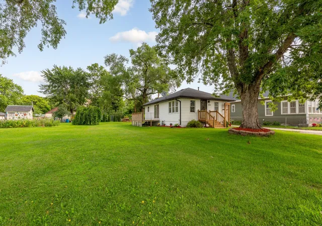 1st image of 304 20th St Nw, Faribault, MN 55021 | MLS# 7099154