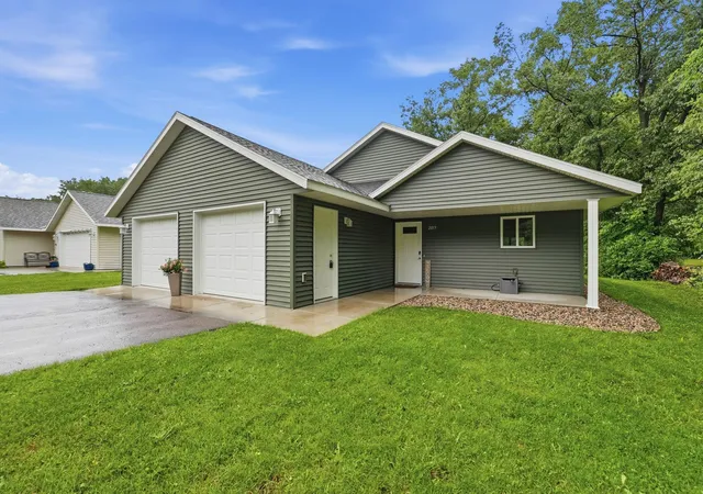 Homes for sale in Alexandria, MN | 2013 E Oak Knoll Dr Ne, Alexandria, MN 56308 | MLS# 7099157