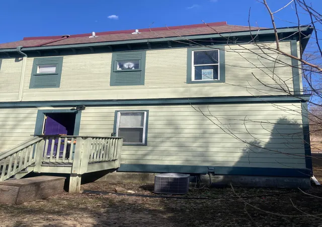 2nd image of 861 Burr St, Saint Paul, MN 55130 | MLS# 7099167