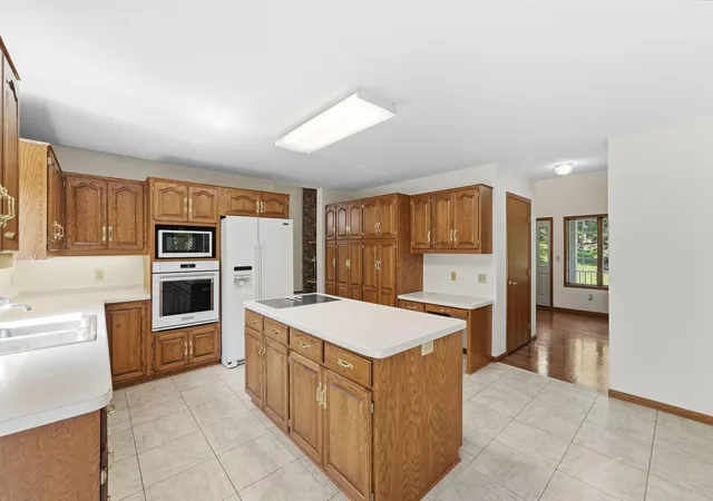 Photo 4 of Single family home for sale at 2320 40th Street N, Sartell, MN 56377 | MLS# 7099175 | Listing updated on 2026-09-21