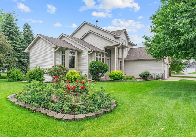 5th image of 3901 Foxglove Ct N, Brooklyn Park, MN 55443 | MLS# 7099189