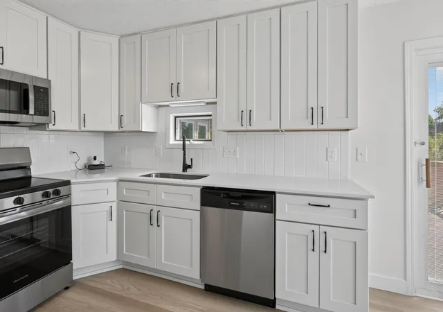 2nd image of 5868 Rice Lake Rd, Duluth, MN 55803 | MLS# 7099196