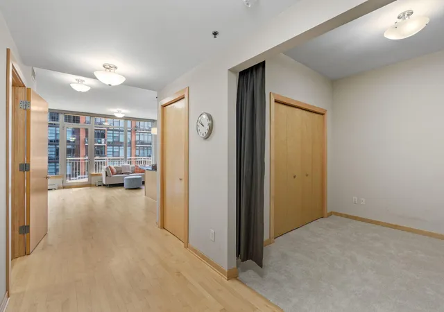 Photo 3 of Condo for sale at 215 10th Avenue S #533, Minneapolis, MN 55415 | MLS# 7099203 | Listing updated on 2026-07-29