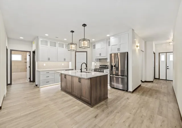 Photo 3 of Single family home for sale at 927 Maple St, Kindred, ND 58051 | MLS# 7099224 | Listing updated on 2026-09-02