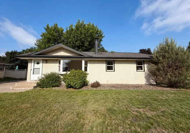 1st image of 6180 6th St Ne, Minneapolis, MN 55432 | MLS# 7099237