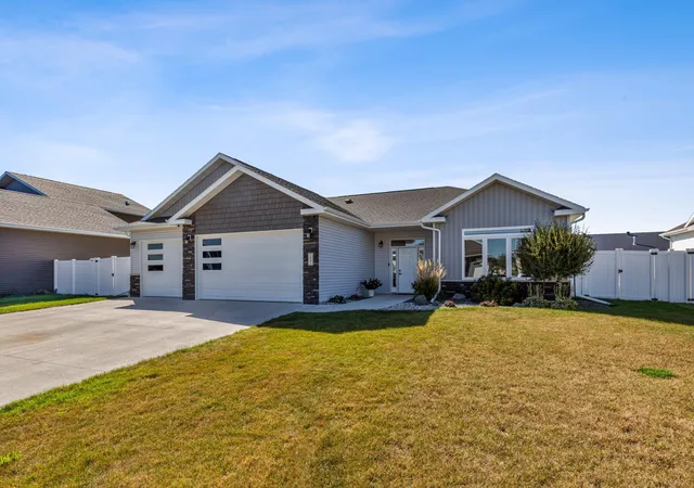 1st image of 7441 15th St S, Fargo, ND 58104 | MLS# 7099239