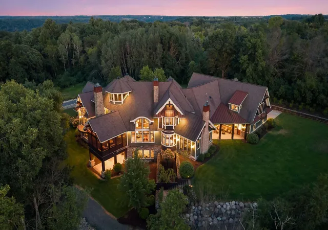 Photo 1 of Mansion for sale at 12870 Saint Croix Trl N, Stillwater, MN 55082 | MLS# 7099248 | Listing updated on 2026-09-17