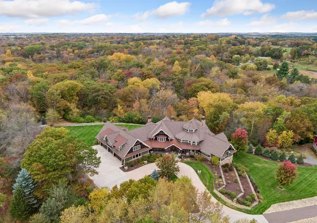 Photo 2 of Mansion for sale at 12870 Saint Croix Trl N, Stillwater, MN 55082 | MLS# 7099248 | Listing updated on 2026-10-14