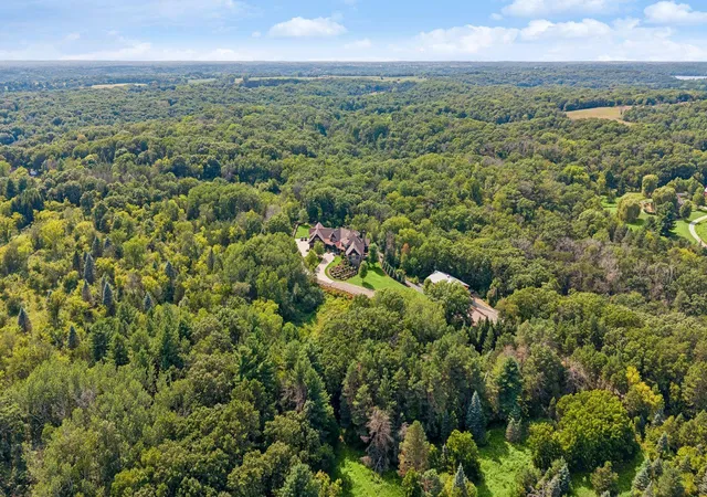 5th image of 12870 Saint Croix Trl N, Stillwater, MN 55082 | MLS# 7099248