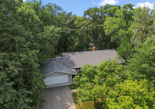Photo 3 of Single family home for sale at 4723 Forest Cir, Minnetonka, MN 55345 | MLS# 7099263 | Listing updated on 2026-09-01