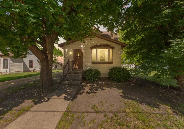 Photo 3 of Single family home for sale at 112 4th Street S, Gaylord, MN 55334 | MLS# 7099270 | Listing updated on 2026-07-28