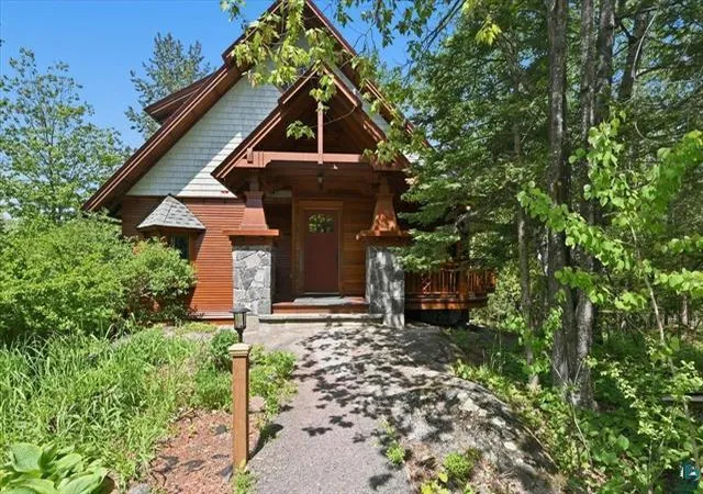 3rd image of 139 Howard Gnesen Rd, Duluth, MN 55811 | MLS# 7099274