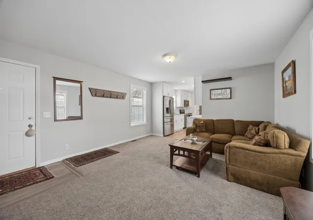 Photo 3 of Single family home for sale at 950 Cessna Dr, Saint Paul, MN 55112 | MLS# 7099327 | Listing updated on 2026-08-12