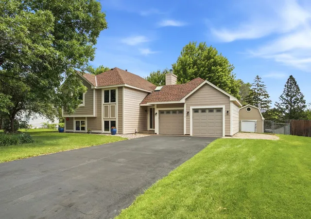 Homes for sale in Coon Rapids, MN | 12013 Aztec St Nw, Coon Rapids, MN 55433 | MLS# 7099342