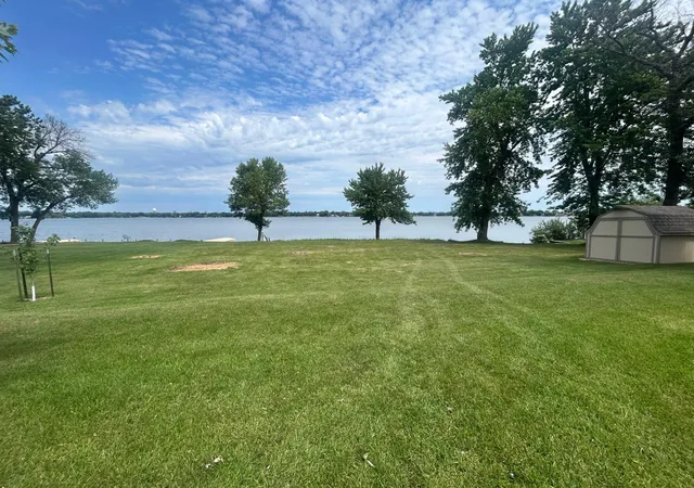 Homes for sale in Worthington, MN | 1010 S Shore Dr, Worthington, MN 56187 | MLS# 7099359