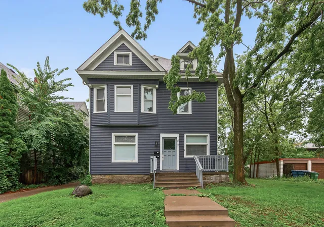 Photo 3 of Multi family home for sale at 812 7th Street Se, Minneapolis, MN 55414 | MLS# 7099371 | Listing updated on 2026-06-26