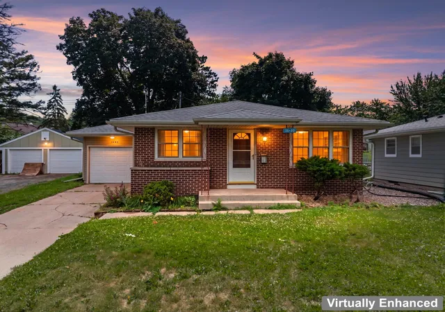 2nd image of 1640 1st Ave Ne, Rochester, MN 55906 | MLS# 7099373