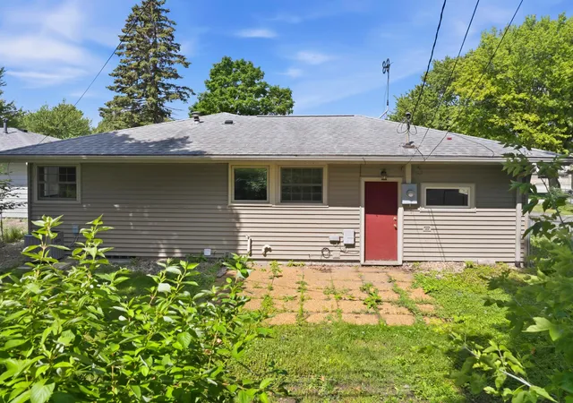 33rd image of 1640 1st Ave Ne, Rochester, MN 55906 | MLS# 7099373