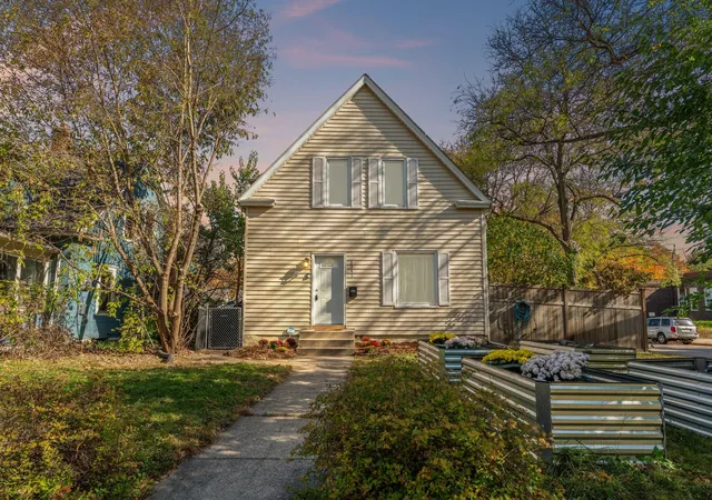 Photo 1 of Single family home for sale at 3041 30th Avenue S, Minneapolis, MN 55406 | MLS# 7099399 | Listing updated on 2026-10-23
