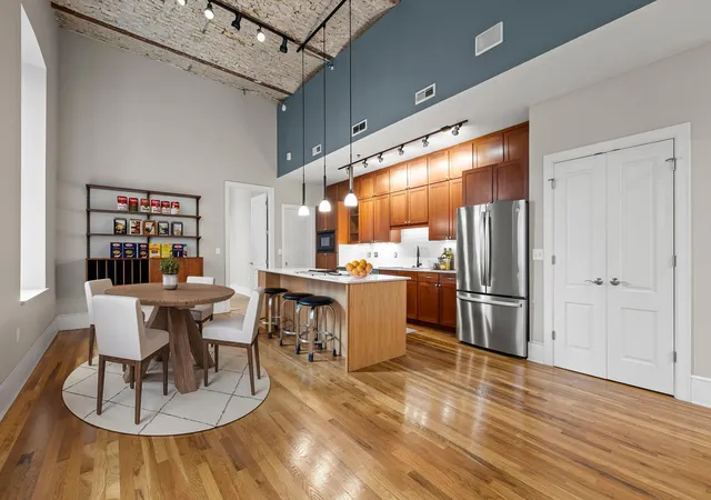 Listing Photo 1 - Condo for sale in building located at 300 Wall St, St. Paul, MN 55101 - Unit #101