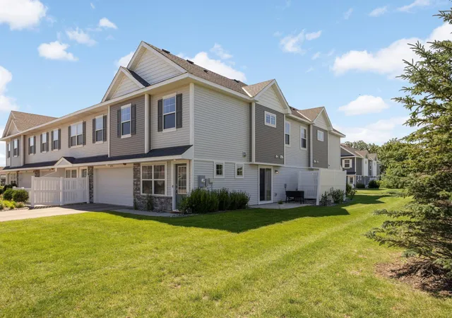 Homes for sale in Woodbury, MN | 4790 Equine Trl, Woodbury, MN 55129 | MLS# 7099430