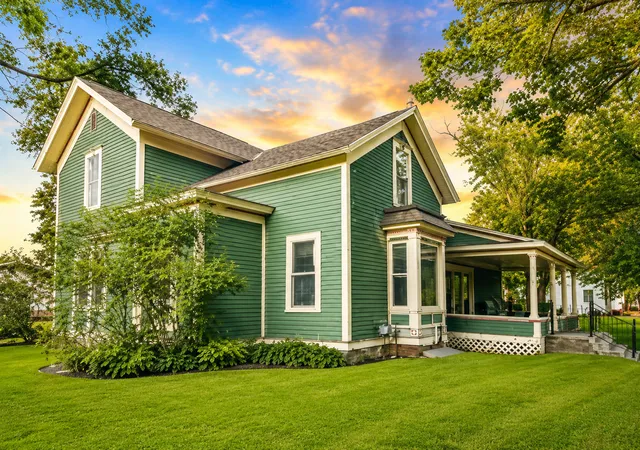 Photo 1 of Single family home for sale at 14 3rd Avenue Sw, Verndale, MN 56481 | MLS# 7099435 | Listing updated on 2026-08-31