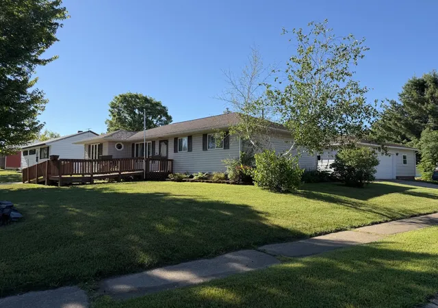1st image of 202 Kent Rd, Hoyt Lakes, MN 55750 | MLS# 7099452