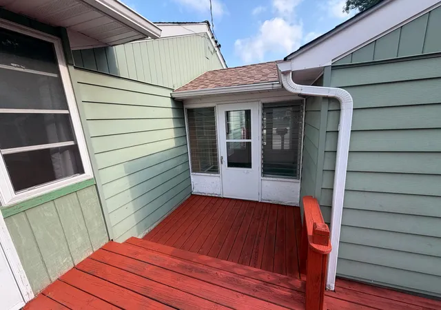 Photo 3 of Sale Pending at 1019 Maple St, Red Wing, MN 55066 | MLS# 7099469 | Listing updated on 2026-08-18