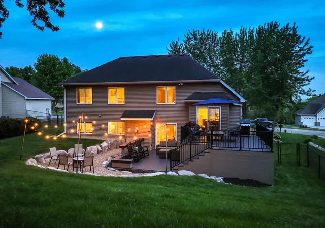 56th image of 1104 Falls Curv, Chaska, MN 55318 | MLS# 7099470
