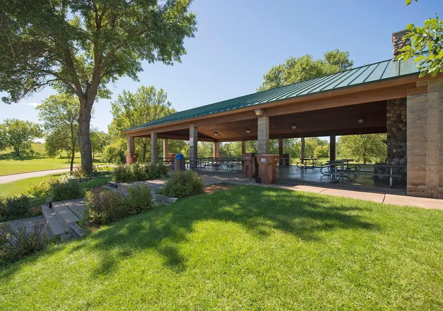 Listing Photo 2 - Condo for sale in building located at 1799 1/2 County Rd E E, White Bear Lake, MN 55110 - Unit #30