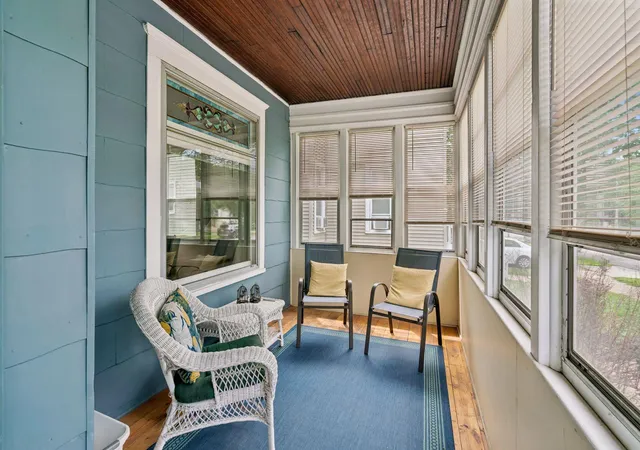 Photo 2 of Sale Pending at 1092 15th Avenue Se, Minneapolis, MN 55414 | MLS# 7099511 | Listing updated on 2026-08-10