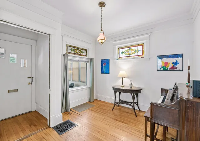 Photo 3 of Sale Pending at 1092 15th Avenue SE, Minneapolis, MN 55414 | MLS# 7099511 | Listing updated on 2026-08-10