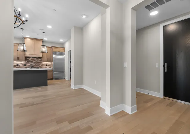 3rd image of 1 Hill Farm Rd #111, Saint Paul, MN 55127 | MLS# 7099536