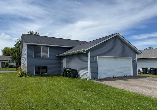 Homes for sale in Hutchinson, MN | 445 Maryland St Nw, Hutchinson, MN 55350 | MLS# 7099540
