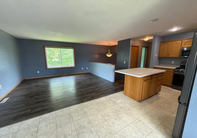 Homes for sale in Hutchinson, MN | 445 Maryland St Nw, Hutchinson, MN 55350 | MLS# 7099540