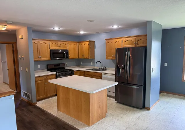 Homes for sale in Hutchinson, MN | 445 Maryland St Nw, Hutchinson, MN 55350 | MLS# 7099540