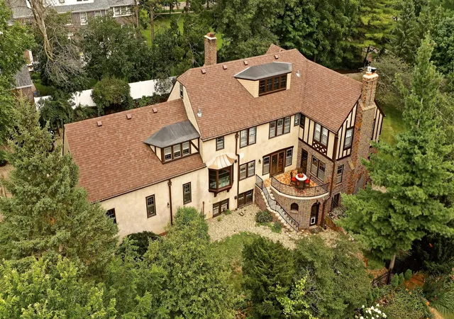 Photo 1 of Mansion for sale at 801 9th Avenue Sw, Rochester, MN 55902 | MLS# 7099546 | Listing updated on 2026-08-21