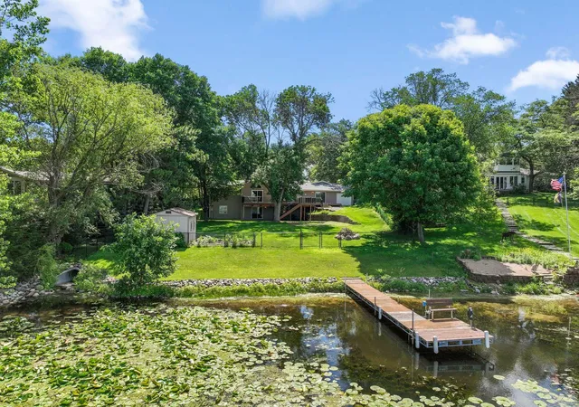 2nd image of 15700 Logarto Ln, Burnsville, MN 55306 | MLS# 7099578