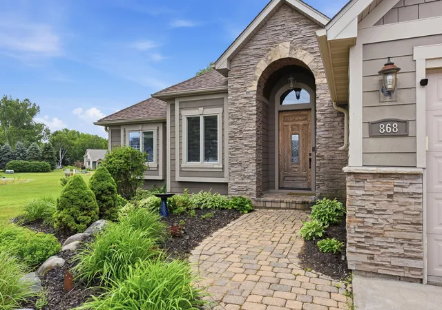 Homes for sale in New Richmond, WI | 868 Brady Ln, New Richmond, WI 54017 | MLS# 7099586