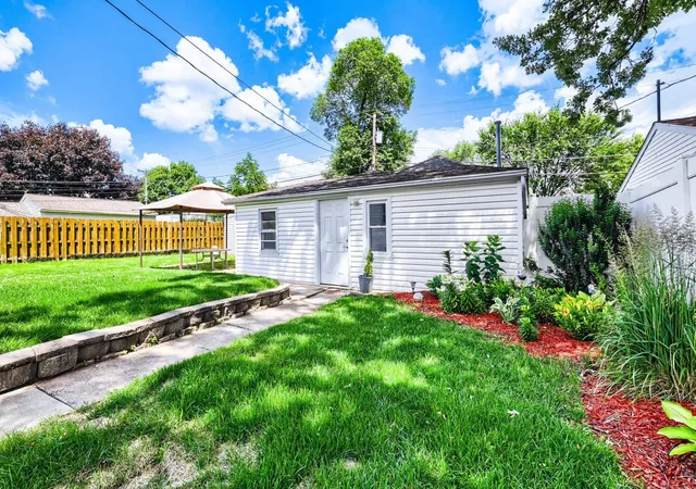 28th image of 114 Frost St W, South Saint Paul, MN 55075 | MLS# 7099602