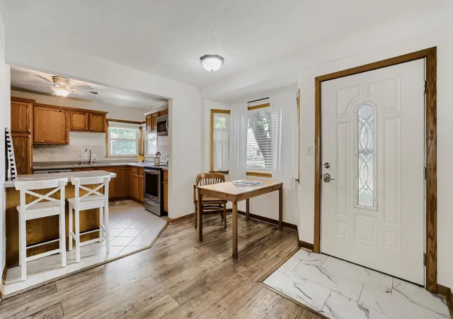 3rd image of 114 Frost St W, South Saint Paul, MN 55075 | MLS# 7099602