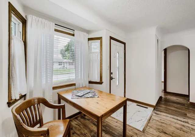 4th image of 114 Frost St W, South Saint Paul, MN 55075 | MLS# 7099602