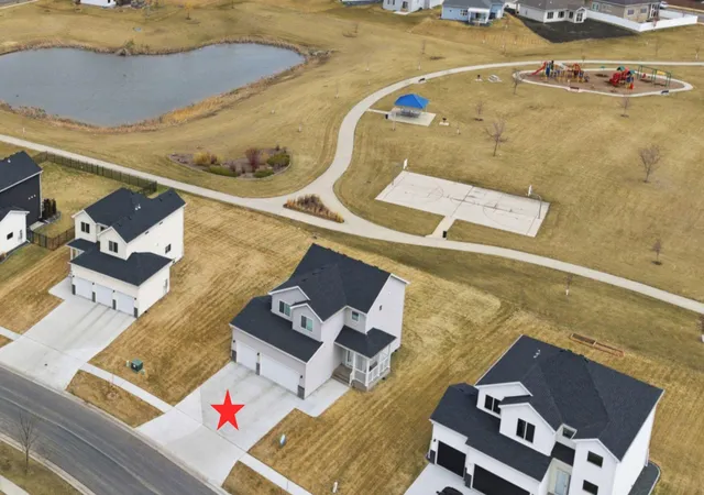 2nd image of 4766 34th St S, Fargo, ND 58104 | MLS# 7099605