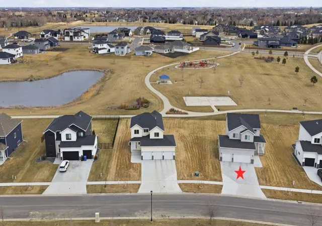 3rd image of 4766 34Th St S, Fargo, ND 58104 | MLS# 7099605