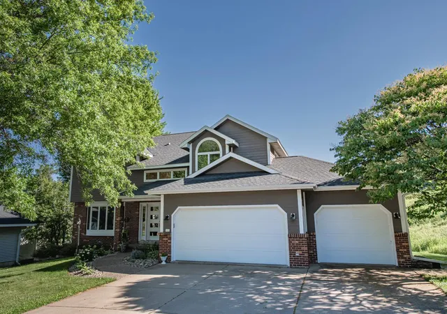 3rd image of 60 Oakwood Ct, Winona, MN 55987 | MLS# 7099618