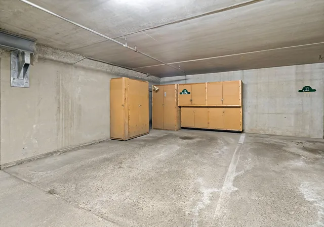 2nd image of 2601 Kenzie Ter, Saint Anthony, MN 55418